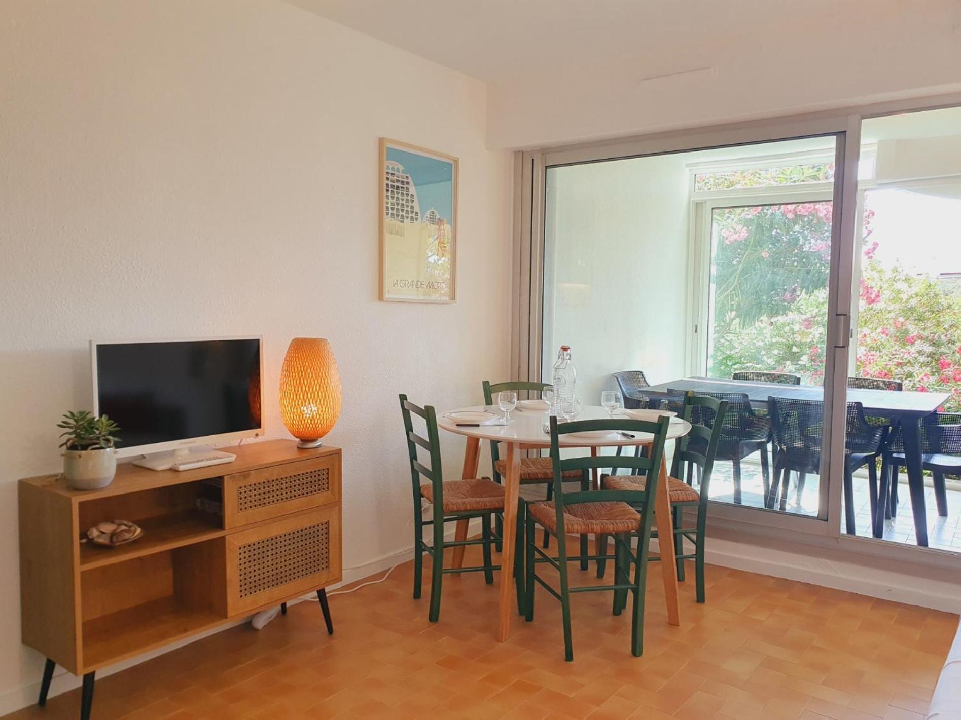 T2 Traversant Familial Cap Sud Parking Plages - Rossiconciergerie - Linge En Option La Grande Motte Exterior photo